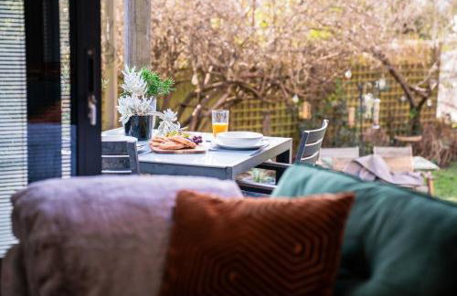 Luxury Apartment nr Broadway with Private Parking! - Foto 49