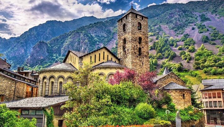 Passeio a pé privado por Andorra com guia local e traslado - Foto 1