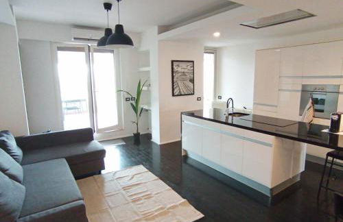 FrenzHouse - Terraced Apartment close to Rho Fiera and San Siro - Foto 2