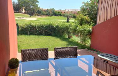 Olhando um Campo de Golf - Photo 16