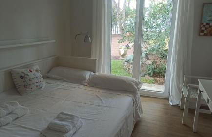 Diseño y luz entre los pinos - Foto 77