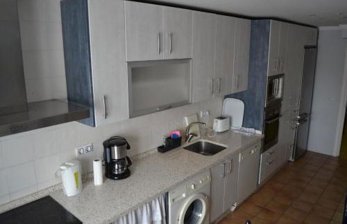 Céntrico y amplio apartamento 100% equipado - Foto 22