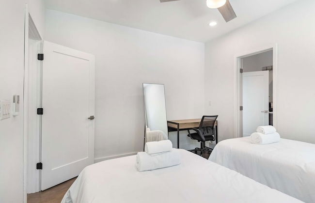 Upstay - Eastside Home w LRG Patio - Rooftop Deck - Foto 26