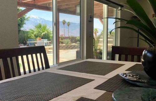 Mineral Saltwater Solar heated Pool & Spa Oasis with mountain views and Koi pond - Foto 59