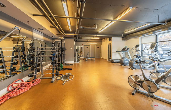 Mountain Retreat - Pool - Hot Tub - Spa - Photo 14