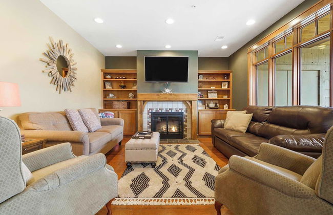 Taneycomo Retreat - Lakefront Condo - Photo 1