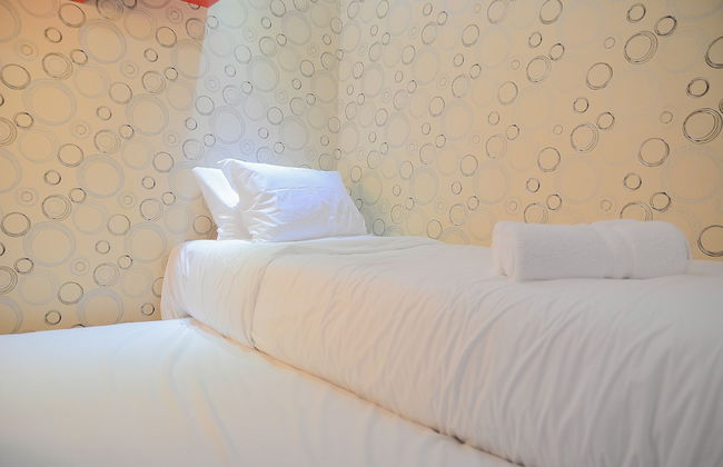 Homey and Relaxing 2BR Green Pramuka Apartment - Foto 12