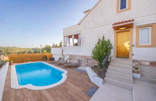 Villa Oasis with private pool - Photo 1