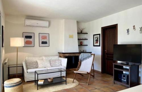 Casa con Piscina Privada, Terraza y Jardín en Sant Jordi - ES-393-33 - Foto 9