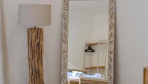 LIGEA APARTMENT - Bright Mediterranean Home with Bali-Inspired Touches - Central Anzio near Sea, Train and Bus Station - Foto 2