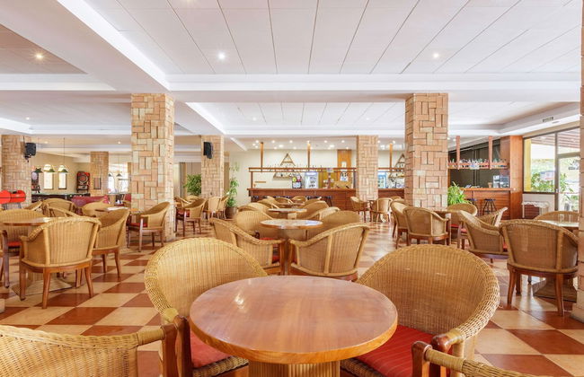 Apartamentos Best Alcazar - Foto 56