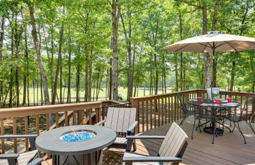 Hot Springs Village Golf Getaway with Deck! - Foto 1