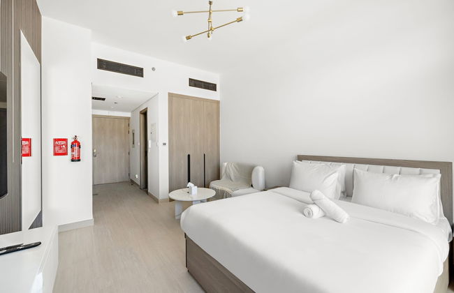 Chic Studio in new Residence With Pool Sauna gym - Photo 15