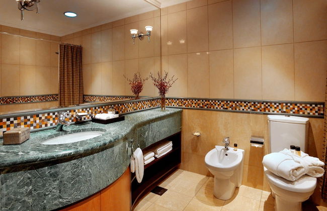 Grand Hyatt Residence - Photo 21