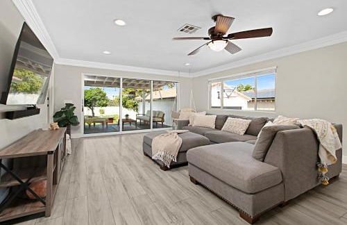 The Gathering Place - Guest Favorite with Huge Yard - Foto 10