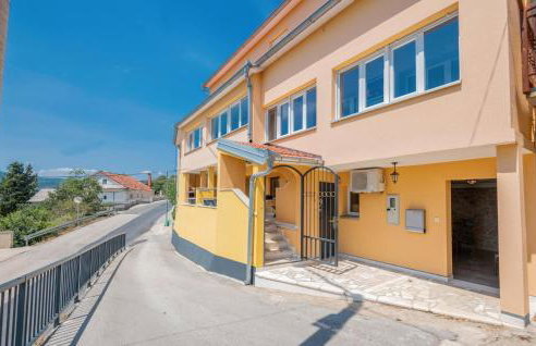 6 Bedroom Awesome Home In Prolozac - Foto 13