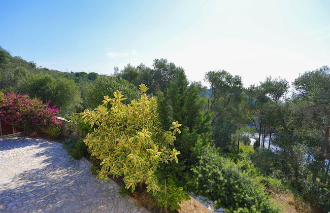 Villa Aloni in Paxi With 2 Bedrooms and 3 Bathrooms - Photo 32