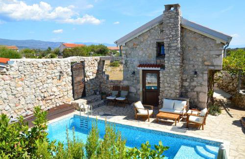 Three Sisters, absolutely unique stone houses, 200 m from the beach - Photo 1