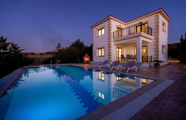 Villa Kambos Ena in Polis - Photo 4