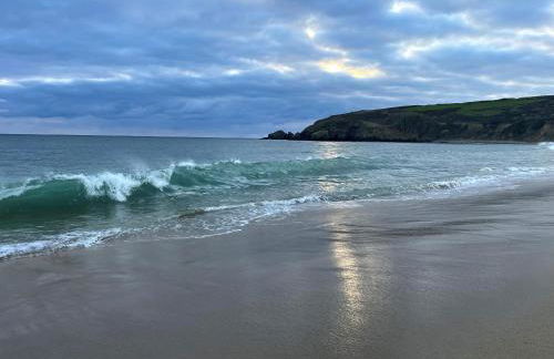 Pottsville Cabin - Short Walk to Praa Sands Beach - Foto 26