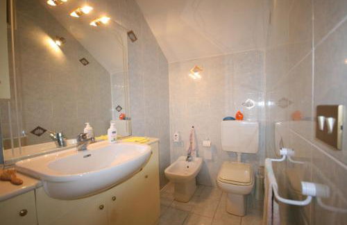 Appartamento indipendente con Giardino ideale per famiglie - Foto 9