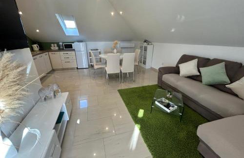 Apartmani Palada - Photo 78