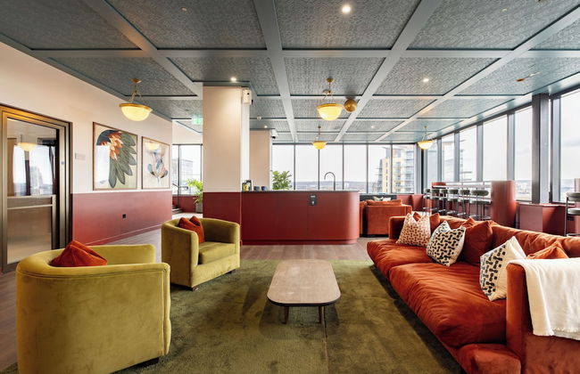 Leeds Centre by Charles Hope - Photo 24