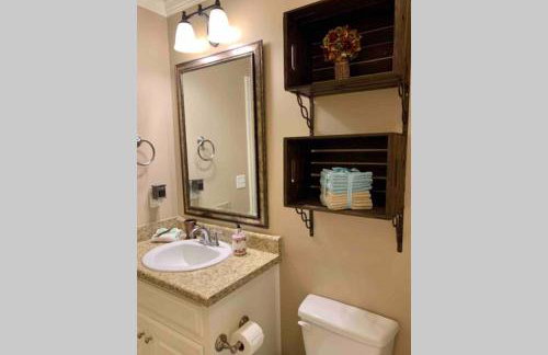 Peaceful 3BR/2BA Hidden Lake Home Near ACOM w/WiFi - Foto 14