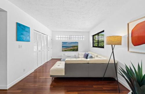 7 Minutes to Beach Saltwater Pool Open Floor Plan - Foto 6