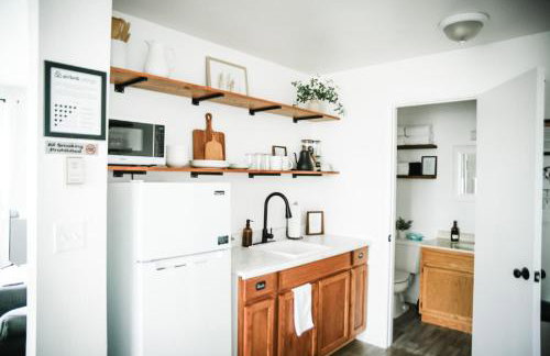 House-1 Bedroom, 1 Bath-Private, Centrally Located - Foto 33