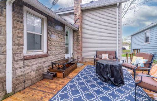 Pool Table, Arcade, Darts, 3 Car Garage, Sleeps 20 - Photo 56