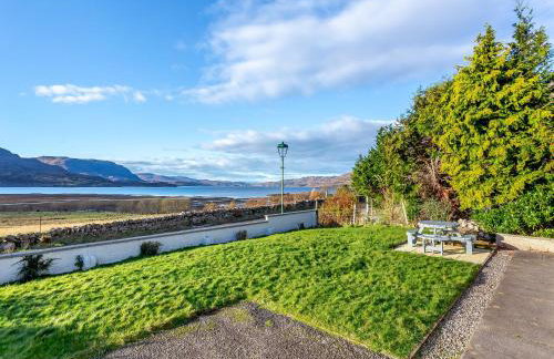 West Home - Photo 23