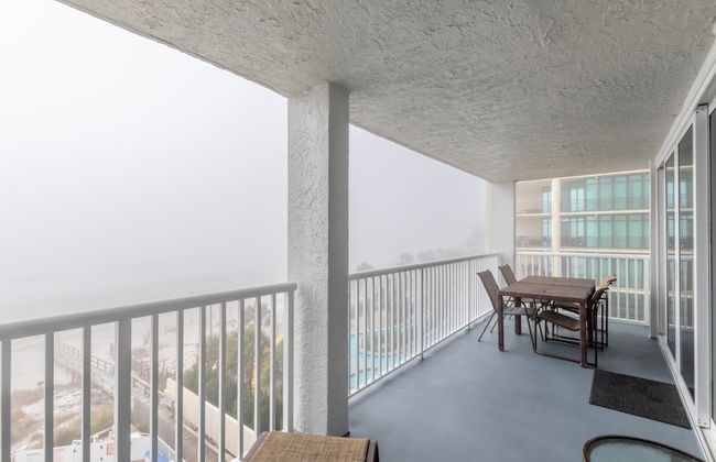 Romar Tower Condos - Photo 33