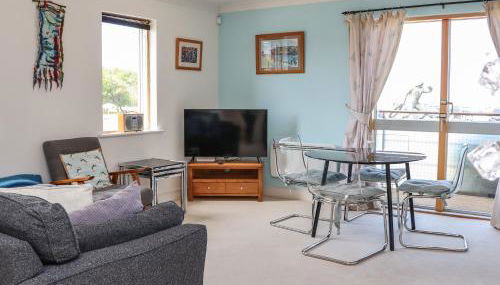 Castle View at the Viking - Photo 5