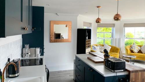 The Lookout - Photo 2