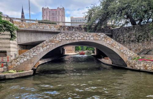 Spacious Room in shared home 9 Min to Convention Center - Foto 23