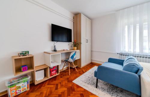 Family Friendly Apartment With Parking - Happy Rentals - Foto 2