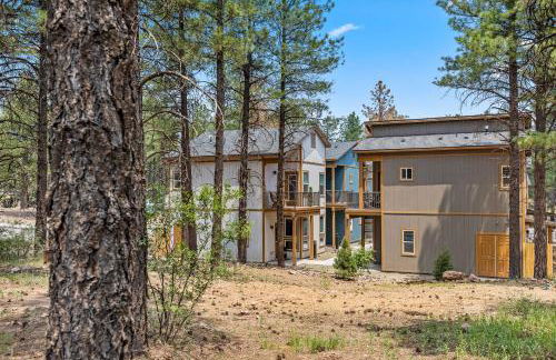 Elegant New Construction Bungalow with Scenic Forest Views - Photo 28