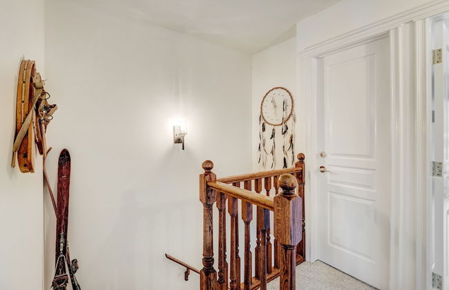 Banff Mtn Home - Real Rockies Experience - Photo 16