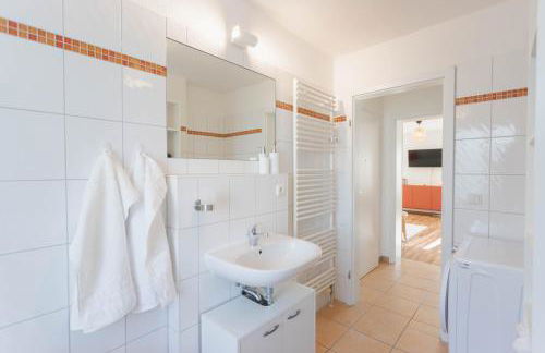 Wellness Lounge am Bauhausmuseum - Foto 4