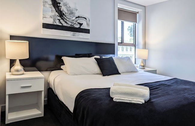 Apartments on Chapman - Photo 2