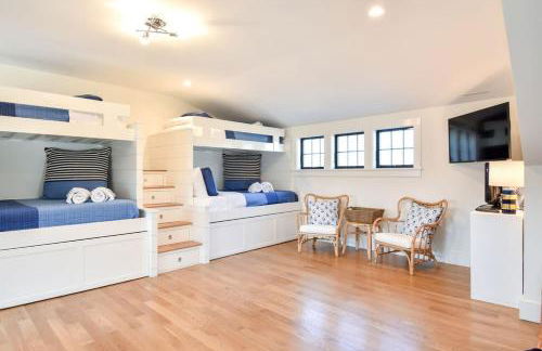 Gorgeous Home 2 Min Walk to Beach - Foto 28