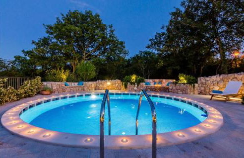 Beautiful Home In Gromaca With Wifi - Photo 29