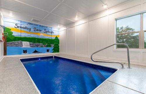 Smoky Bear Splash Top Rated Private Pool Cabin with Hot Tub, Mtn Views, Arcade Games, Excellent Location - Foto 21