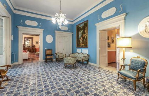 3 Bedroom Beautiful Home In Salerno - Foto 23