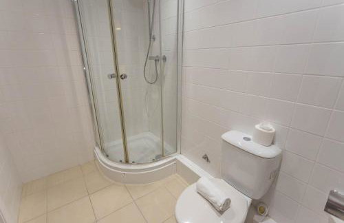 Bright 2 Bed Apartments in Marston Oxford, Free Parking, OX3 Near John Radcliffe Hospitals & University Parks - Foto 24