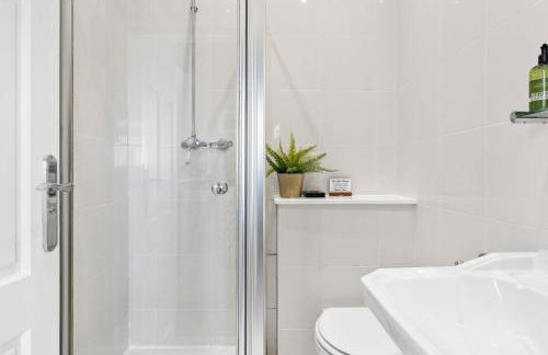 1 The Old Signal House, Penlee Point - Amazing views - Woodburner - Wi-Fi - Photo 5