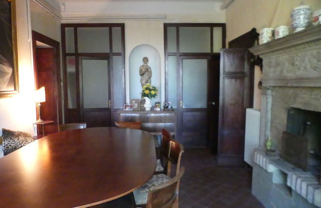 Elegante Appartamento in Villa con Piscina - Foto 22