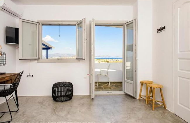 NK Luxury Villas - Photo 3