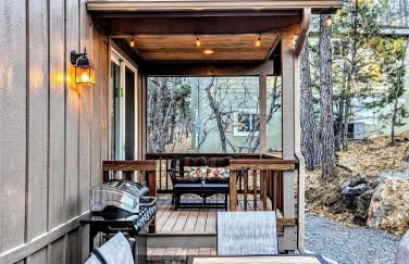 Relax & Recharge in Cozy Pinetop 2BR Retreat - Foto 20